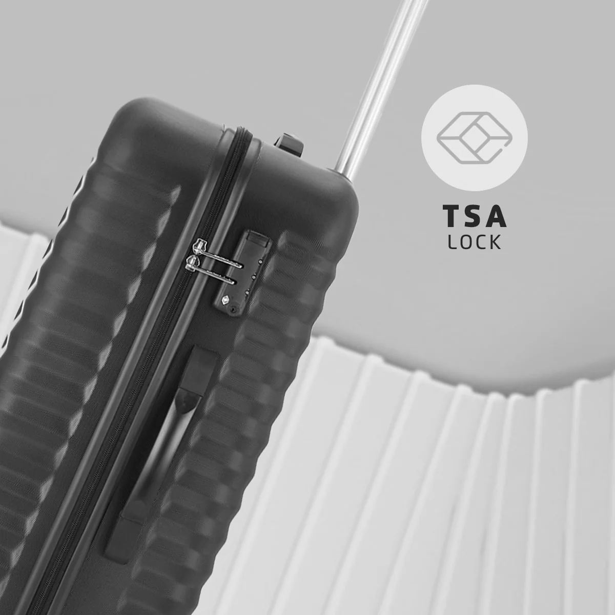 Safari Aerodyne Black Lightweight Trolley Bag with TSA Lock and Airline Compliant Sizing - Image 5
