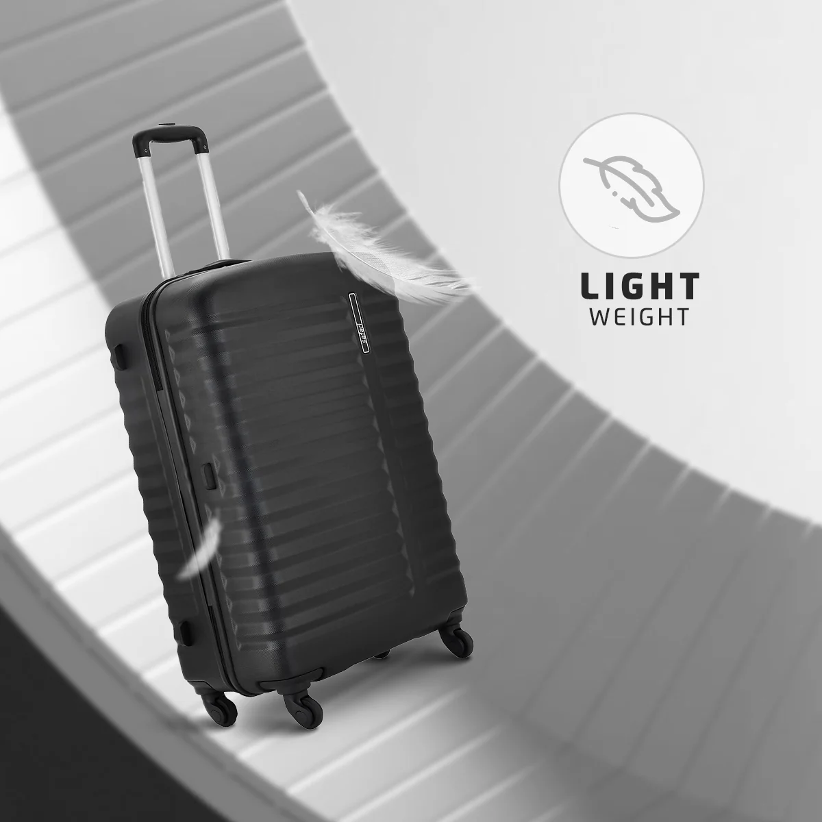 Safari Aerodyne Black Lightweight Trolley Bag with TSA Lock and Airline Compliant Sizing - Image 6