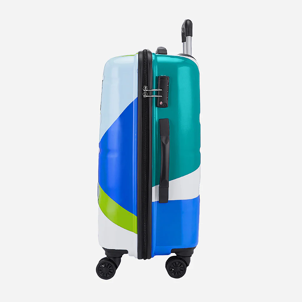 Safari Chroma Plus Set of 3 Printed Trolley Bags with Dual Wheels - Image 6