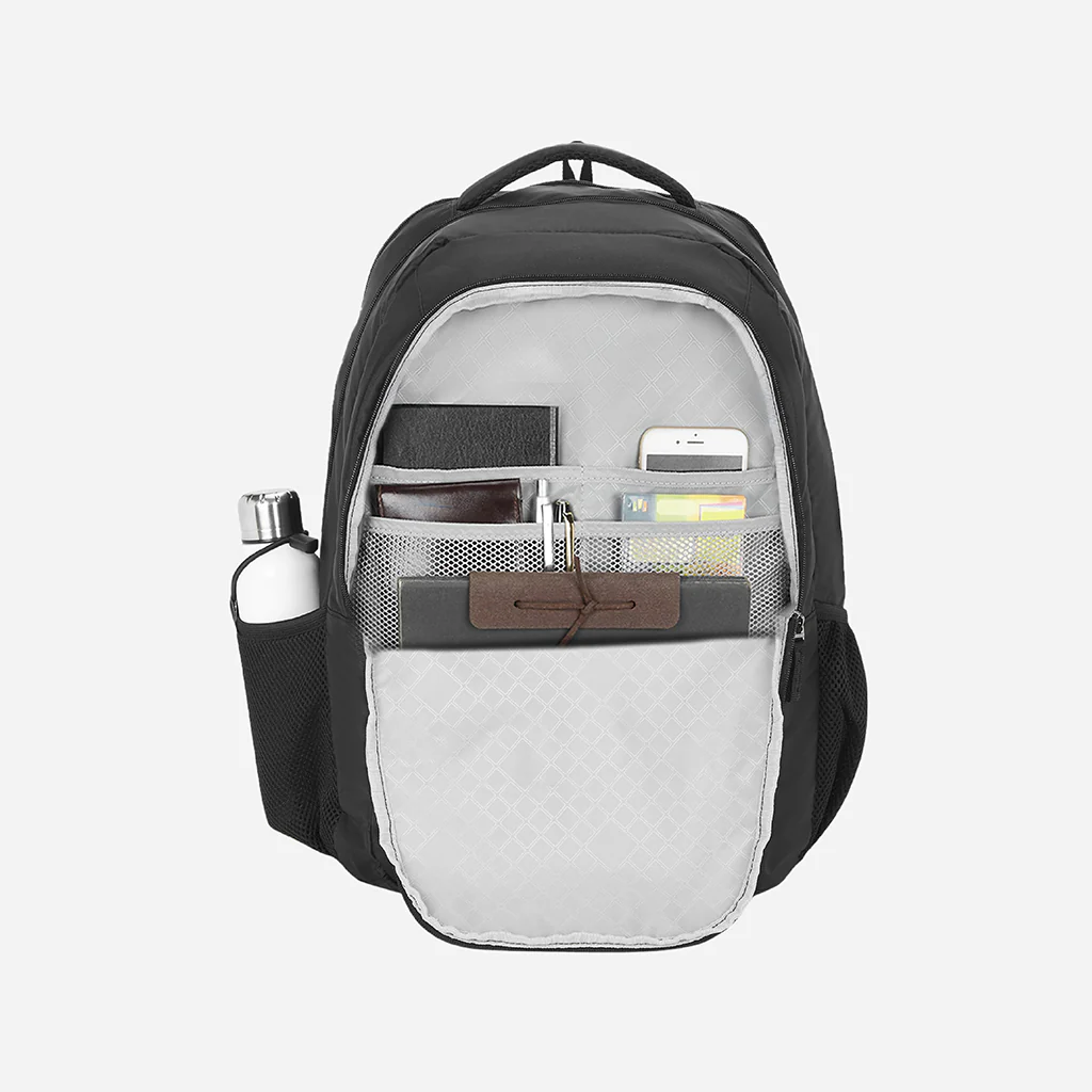 Safari Delta Plus 3 36L Black Backpack with Rain cover and Easy Access Pockets - Image 5