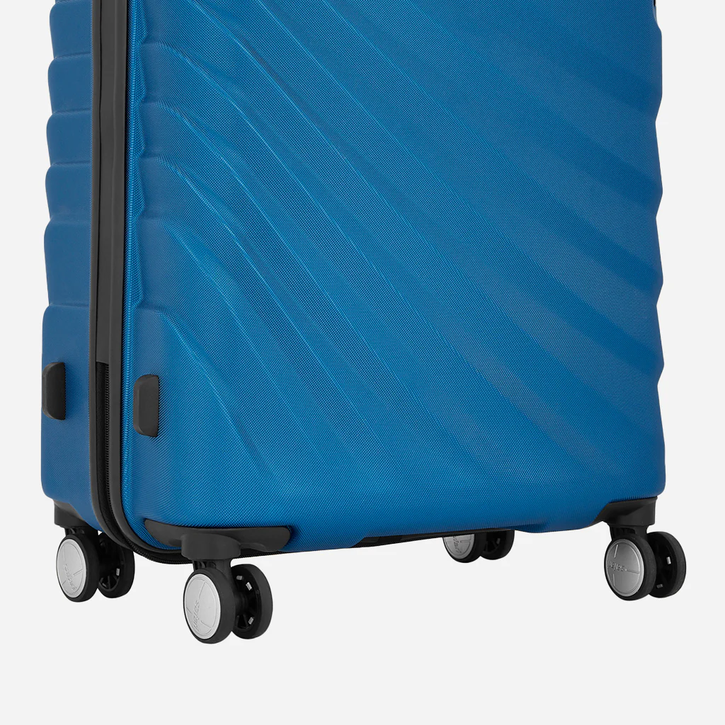 Safari Polaris Electric Blue Trolley Bag with TSA Lock - Image 14