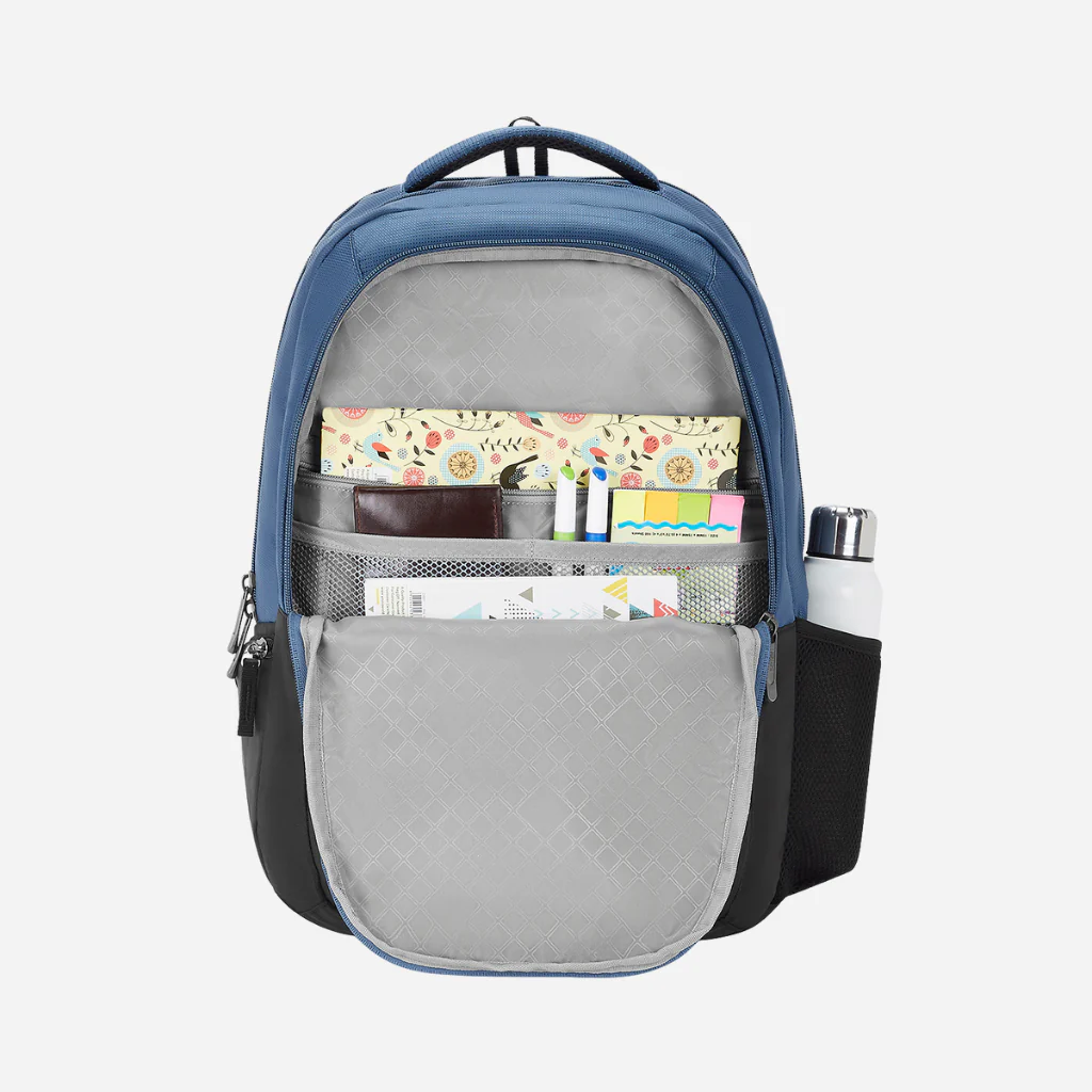 Safari Blink 2 36L Blue Laptop Backpack with Raincover and smart sleeve - Image 4