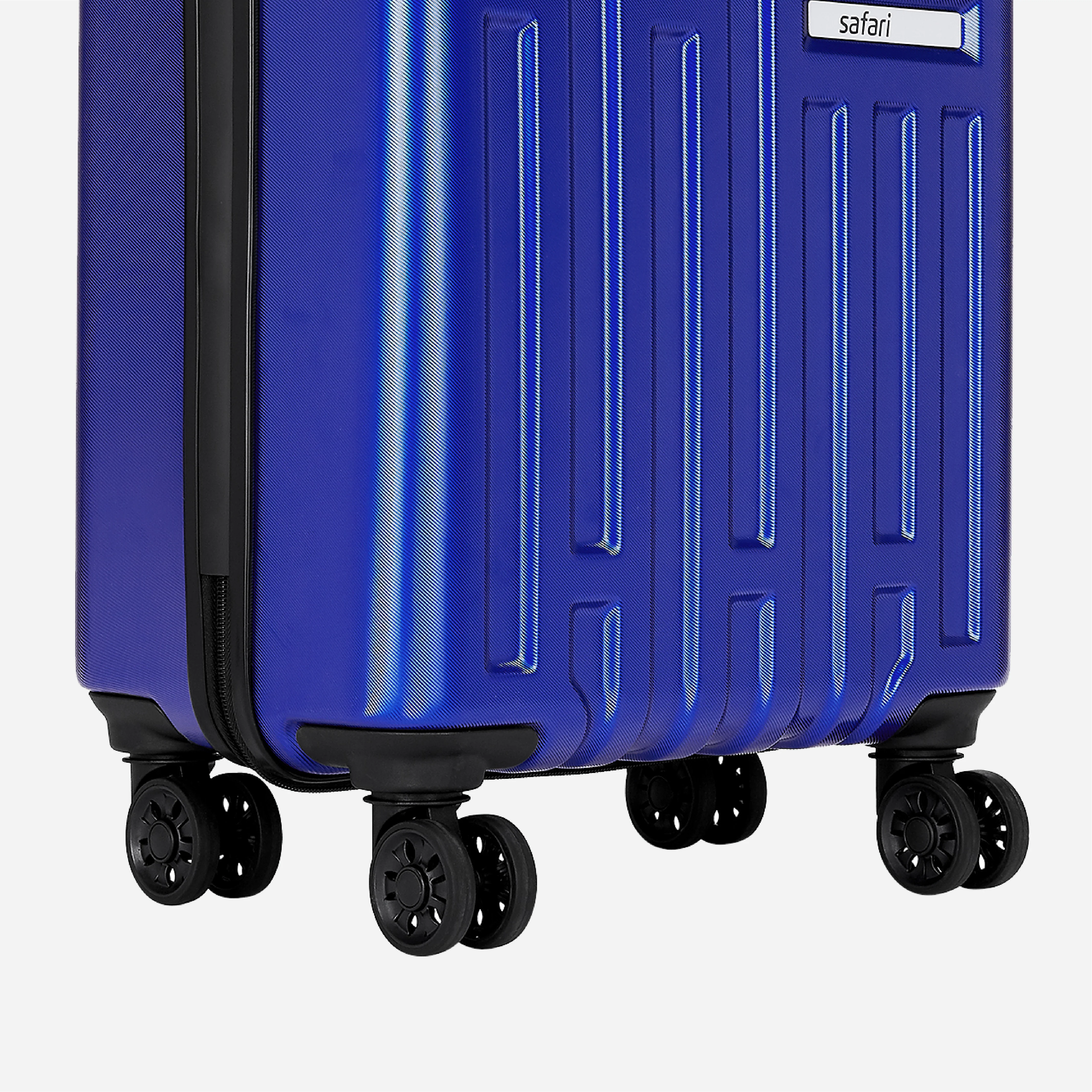 Safari Cargo Neo Metallic Blue Trolley Bag with TSA lock and Dual Wheels - Image 15