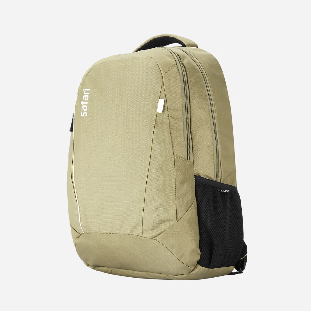 Safari Chase 102 20.6L Black Backpack with Easy Access Pockets - Image 7