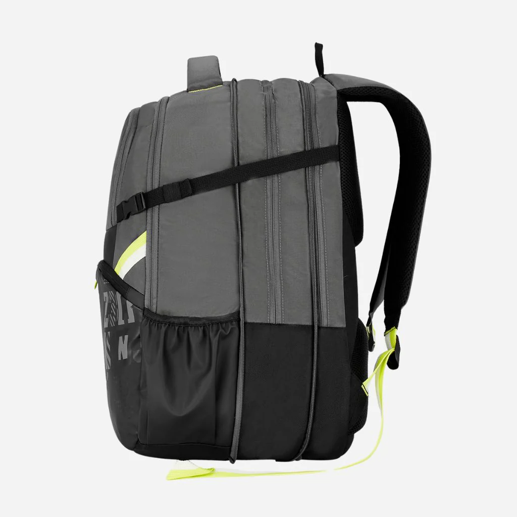 Safari Expand 9 43L Black Laptop Backpack - Image 8