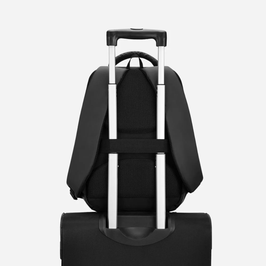 Safari Form Plus 1 32L Black Laptop Backpack with Easy Access Pockets - Image 4