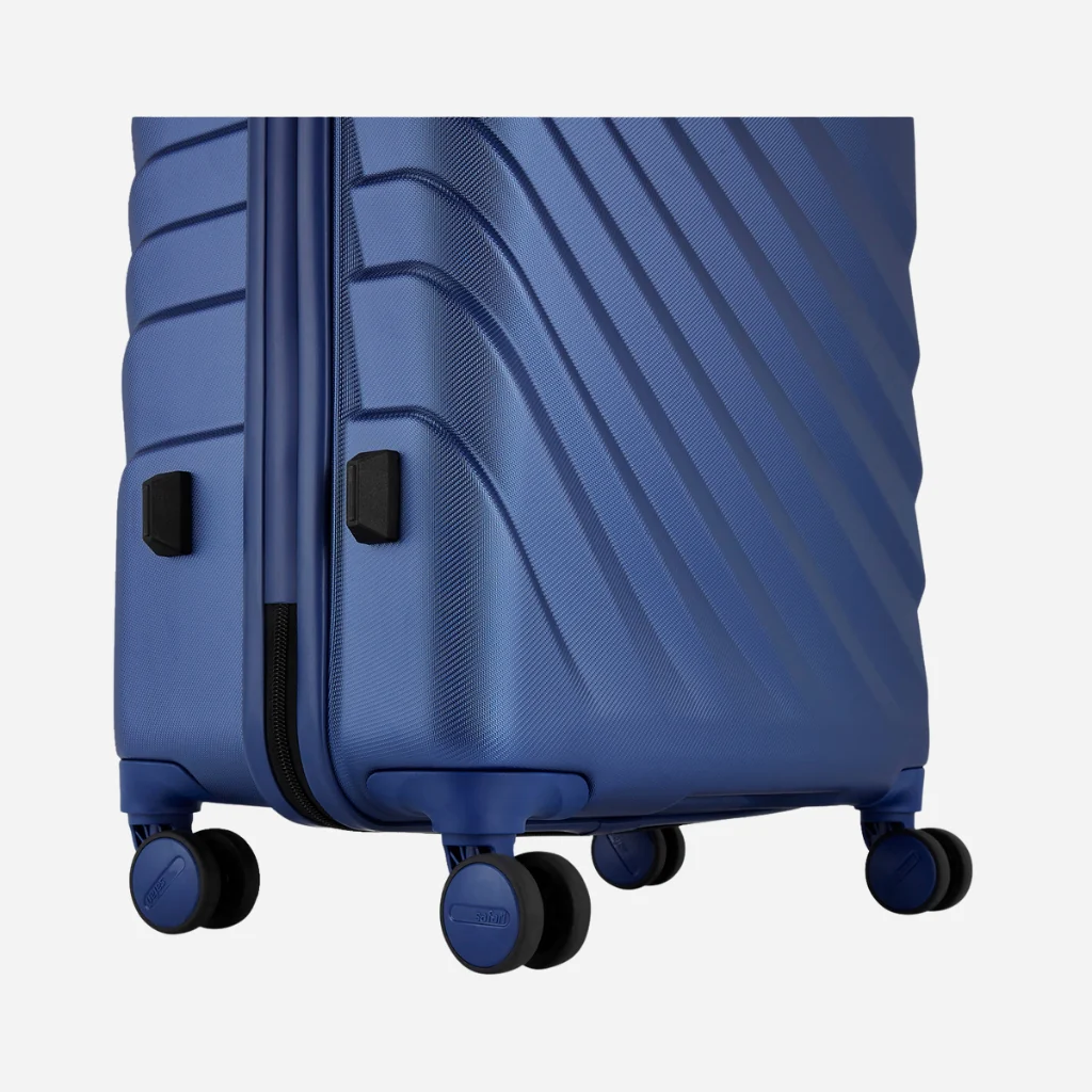 Safari Polaris Pro Titan Blue Trolley Bag with TSA Lock, Dual wheels, Side Hooks and Wet Pouch - Image 19