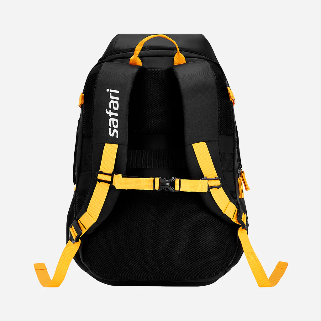 Safari Quest 45L Black Overnighter Travel Rucksack with Wet Pouch and Ergonomic Straps - Image 5