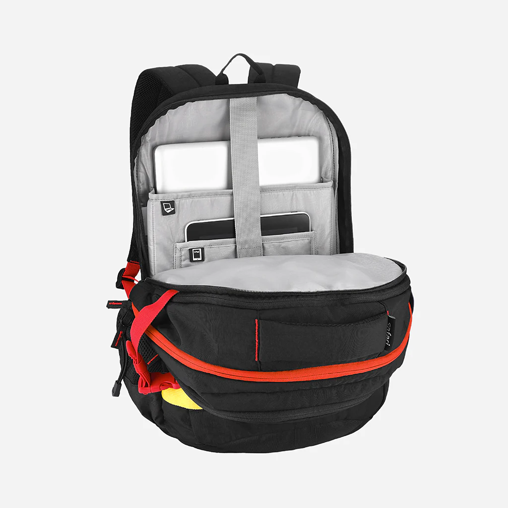 Safari Signature 30L Black Laptop Backpack with Raincover, Compression Straps, Carabiner and Detailed Interior - Image 3