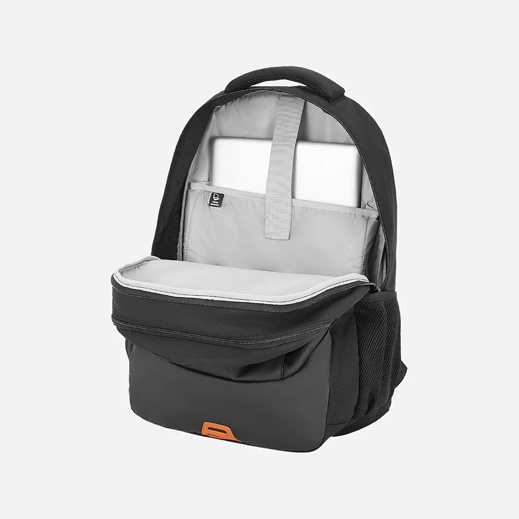 Safari Vogue 2 37L Black Laptop Backpack With Raincover - Image 6